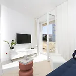 Apinelo Apartment Split